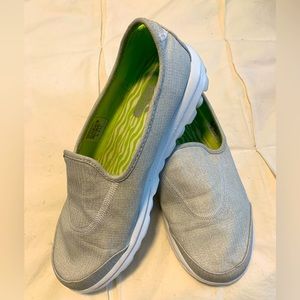 Skechers Go Walk Slip On, size 8.5, light silver color